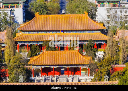 De nombreux pavillons Orange Rouge Parc Jingshan à NorthBeijing, Chine. Une partie de la Cité Interdite, créé dans le 1100s Banque D'Images