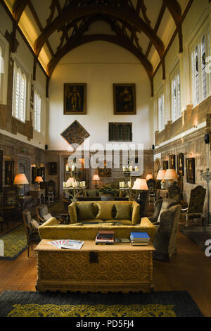 Le Grand Hall du Fawsley Hall Hotel & Spa de Daventry, Northamptonshire, en Angleterre. Banque D'Images