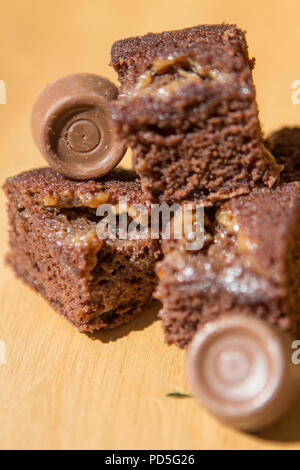 Brownies au caramel salé. Banque D'Images