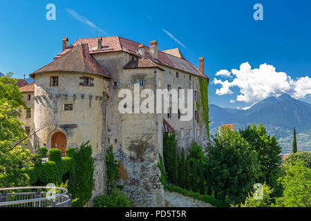 Château de Schenna près de Meran, le Tyrol du Sud Banque D'Images