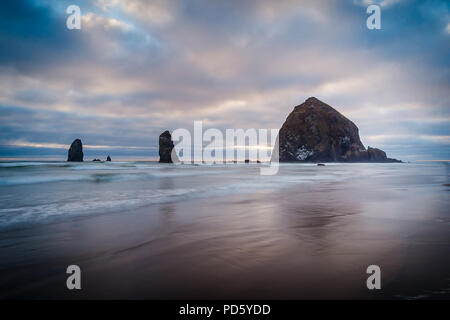 Cannon Beach at Sunset Banque D'Images