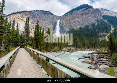 Takakkaw Falls Banque D'Images