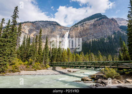 Takakkaw Falls Banque D'Images