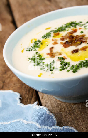 Soupe de céleri-rave et couliflower Banque D'Images