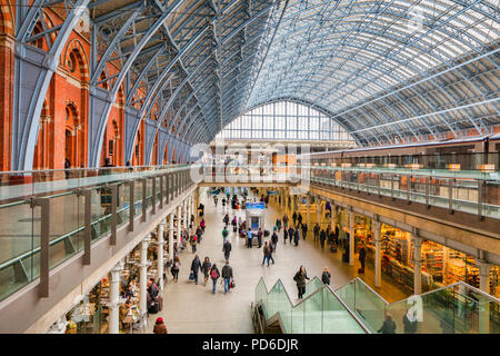 Le Grand Hall, St Pancras, Londres, Angleterre, Royaume-Uni, Banque D'Images