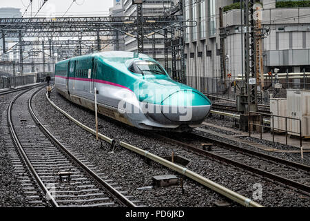 L'île de Honshu, Japon, Tokyo, Kanto, par la gare centrale de Tokyo, train rapide Shinkansen,. Banque D'Images
