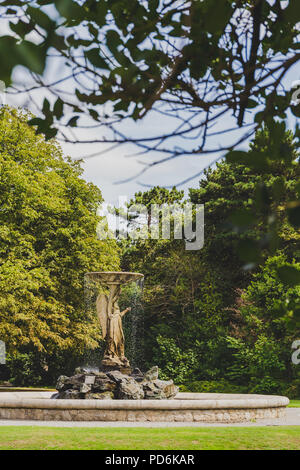 DUBLIN, IRLANDE - août 4th, 2018 : vue de l'Iveagh Gardens dans le centre-ville de Dublin tourné en plein été Banque D'Images