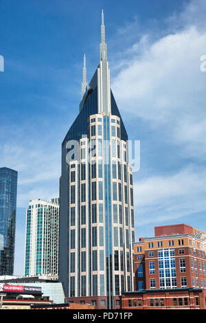 L'AT&T Building est un immeuble tour familier sur la ville de Nashville, Tennessee. Banque D'Images