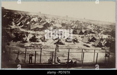 La prison d'Andersonville, en Géorgie, le 17 août 1864. Vue du sud de stockade Banque D'Images
