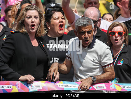 London Pride 2018 comprend : Sadiq Khan, Penny Mordaunt MP Où : London, Royaume-Uni Quand : 07 Juil 2018 Crédit : John Rainford/WENN Banque D'Images