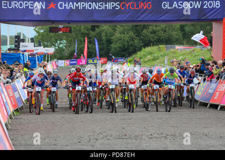 Glasgow, Royaume-Uni. 7 août 2018. Le championnat d'Europe 2018 Cross Country (womens) a tenu plus de Cathkin Braes sur le côté sud de Glasgow a été gagné plus de 5 tours pour un total de 28.0km/ 17,3 miles par Jolanda NEFF (SUI) avec un champ de 32 cavaliers internationaux. Credit : Findlay/Alamy Live News Banque D'Images