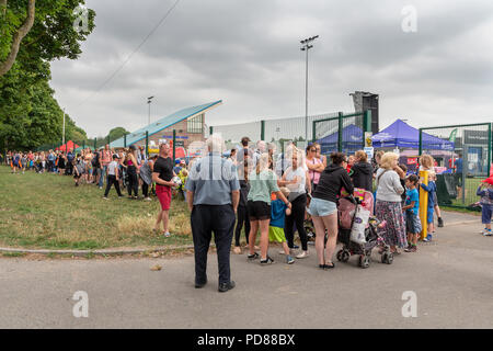 Warrington, Royaume-Uni. 7 Août, 2018. Warrington, Royaume-Uni. 07 août 2018 - Le premier jour de l'expérience du parc Victoria. VPX est dans sa onzième année et n'est tenue à Victoria Park, Latchford, Warrington, Cheshire chaque année. Tous les mardis en août les portes ouvertes à une grande variété de divertissements pour enfants qui est tout libre de droits photo Crédit : John Hopkins/Alamy Live News Crédit : John Hopkins/Alamy Live News Banque D'Images