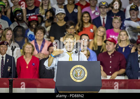 Lewis Center, Ohio, USA. 4 Août, 2018. Le membre du Congrès Jim Jordan (R-Ohio) prend la parole à l''Make Nord Grand Rassemblement des plus photographié Samedi, Août 4, 2018 à l'école secondaire Orange Olentangy juste à l'extérieur de Columbus, Ohio. Le président Donald J. Trump a visité le centre de l'Ohio pour faire campagne pour le sénateur de l'état de l'Ohio Troy Balderson. Credit : James D. DeCamp/ZUMA/Alamy Fil Live News Banque D'Images