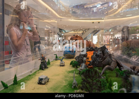 Shanghai, Shanghai, Chine. 8e août 2018. Shanghai, Chine - le 'Jurassic World : Fallen Kingdom' exposition thématique est tenue à un centre commercial à Shanghai, Chine. Crédit : SIPA Asie/ZUMA/Alamy Fil Live News Banque D'Images