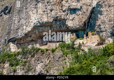 Italie Trentin Château San Gottardo Mezzocorona ci-dessus Banque D'Images