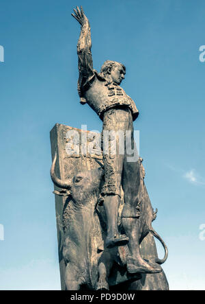 Statue en bronze de rendre hommage au torero Jose Cubero Yiyo dans l'arène de las ventas de Madrid, Espagne Banque D'Images