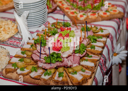 Table de mariage exquis avec des collations, des Cosaques de table. Banque D'Images