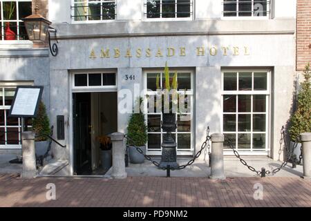 Ambassade Hotel est un hôtel quatre étoiles sur l'Herengracht, Amsterdam, construit à partir d'une rangée de maisons de canal 10. Banque D'Images