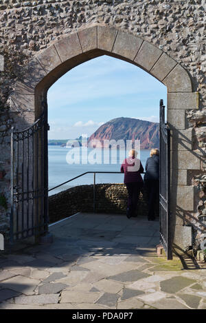 Les pittoresques jardins Connaught à Sidmouth sur la côte sud du Devon de l'Angleterre, au Royaume-Uni. Partie de la South West Coast Path Banque D'Images