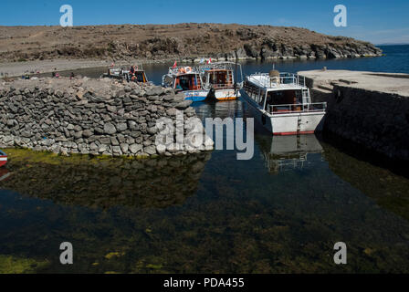 - Amantani Coucher de Pachatata tourné sur notre périple à travers le Pérou lors d'un séjour en famille d'accueil sur l'île.Puno. Banque D'Images