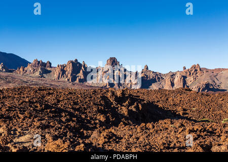 Los Roques de Garcia, célèbre formation rock à côté de la Llano de Ucanca dans le parc national de Las Canadas del Teide, Canaries, Tenerife, Espagne Banque D'Images