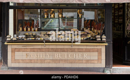 Avant de butchers shop,High Street, Bridgnorth, Shropshire, Royaume-Uni, 2018 Banque D'Images