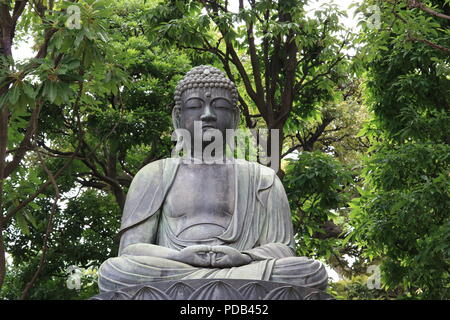 Une statue bouddhiste au Temple Sensoji, Asakusa, Japon Banque D'Images