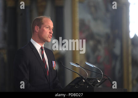 Le duc de Cambridge parle au cours d'un service à la Cathédrale d'Amiens, France, pour marquer le centenaire de la bataille d'Amiens et de l'offensive des Cent Jours' qui a été un point décisif de la Première Guerre mondiale. Banque D'Images