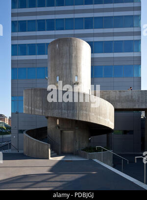 Wohnsiedlung an der Via Traiano, von 2009-2014 Guido Canali erbaut, Freistehende Wendeltreppe Banque D'Images