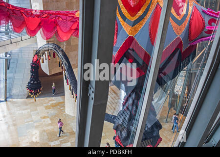 'Valquiria' par Joana Vasconcelos, Guggenheim Museum, Bilbao, Espagne Banque D'Images