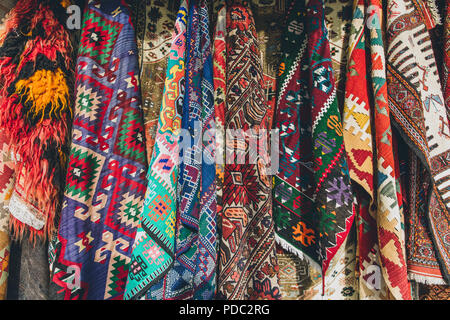 Ancien magasin de tapis traditionnels turcs dans la région de Cappadoce, Turquie Banque D'Images