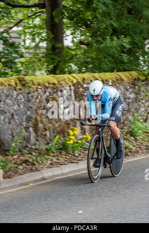 Glasgow, Ecosse. 8e août 2018. Un concurrent dans le championnat européen de Mens Vélo Time Trial event racing à travers la campagne près du village de Lennoxtown, en Écosse. George Robertson Crédit/Alamy Live News Banque D'Images