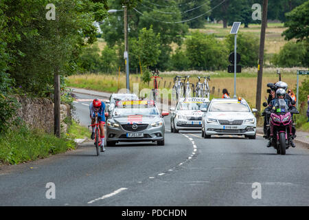 Glasgow, Ecosse. 8e août 2018. Un concurrent dans le championnat européen de Mens Vélo Time Trial event racing à travers la campagne près du village de Lennoxtown, en Écosse. George Robertson Crédit/Alamy Live News Banque D'Images