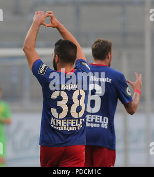 Duisburg, Allemagne. Le 08 août, 2018. Duisburg, Allemagne le 8 août 2018, 3e journée de ligue 3, KFC Uerdingen 05 vs SV Meppen : Oguzhan Kefkir (KFC) jubilation. Credit : Juergen Schwarz/Alamy Live News Banque D'Images