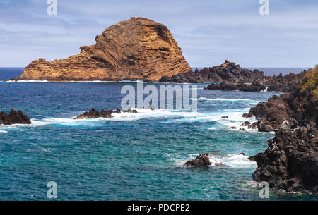 Paysage côtier de Porto Moniz, l'île de Madère, Portugal Banque D'Images