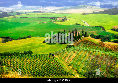 Impressionnant paysage de Toscane,vue panoramique,Val d' Orcia,Italie. Banque D'Images