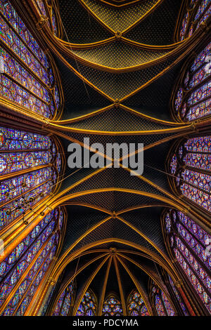 Saint Chapelle de nuit organise des concerts de musique classique à Paris, France Banque D'Images