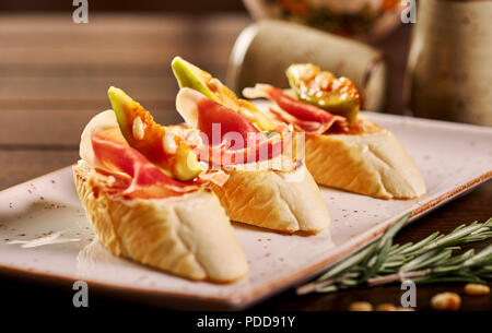 Des sandwichs frais et des poissons Banque D'Images