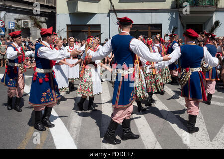 Le 55e Highlanders Beskidy' Semaine de la Culture 29.07- 06.08.2018 . Parade dans les rues de Kielce en Pologne 04.08.2018 Banque D'Images