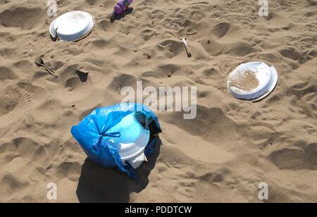 Les déchets laissés sur la plage,Skegness Lincolnshire, Angleterre,,UK Banque D'Images