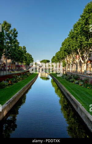 Vue sur le canal de Perpignan, Pyrénées-Orientales, Occitanie, France Banque D'Images
