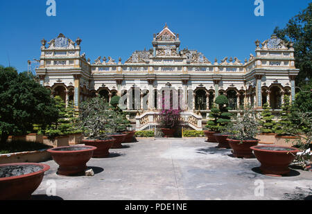 Pagode Vinh Trang à My Tho, dans le Delta du Mékong au Vietnam Banque D'Images