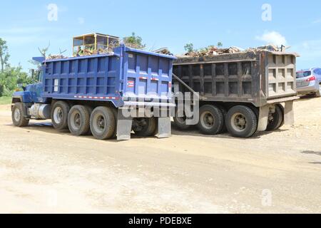 Le U.S. Army Corps of Engineers (USACE) collecte et de gestion de Porto Rico a atteint les 4 000 000 verges cubes de débris recueillis étape importante le 15 mai 2018. Banque D'Images