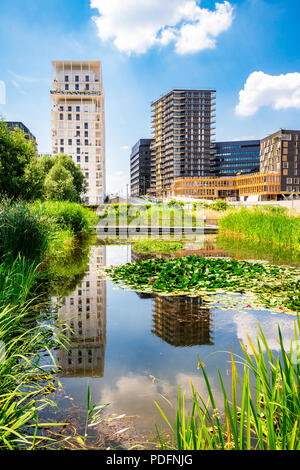 Parc Clichy Batignolles, également connu sous le nom de parc Martin Luther King est l'un des nouveaux parcs urbains à Paris, France. Banque D'Images