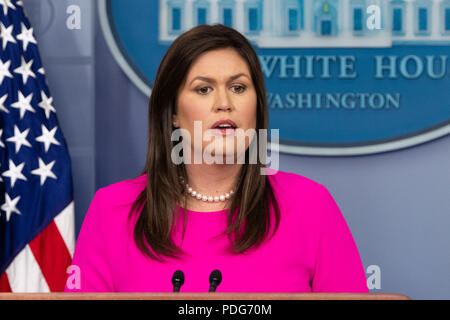 Point de presse de la Maison Blanche par Sarah Sanders (aka Sarah Huckabee Sanders) dans la salle des conférences de presse de la Maison Blanche à la Maison Blanche en Banque D'Images