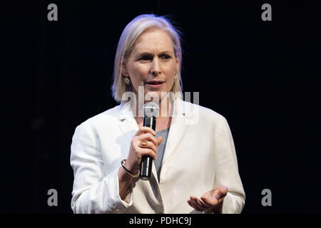 Brooklyn, NY, USA. 9 Août, 2018. Le sénateur américain KIRSTEN GILLIBRAND (D-NY) à une assemblée publique au Pratt Institute de Brooklyn, New York le 9 août 2018 Crédit : Michael Brochstein/ZUMA/Alamy Fil Live News Banque D'Images