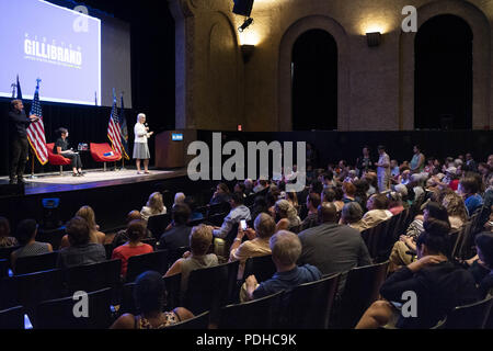 Brooklyn, NY, USA. 9 Août, 2018. Le sénateur américain KIRSTEN GILLIBRAND (D-NY) à une assemblée publique au Pratt Institute de Brooklyn, New York le 9 août 2018 Crédit : Michael Brochstein/ZUMA/Alamy Fil Live News Banque D'Images