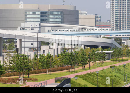 La vue sur Tokyo's nouveau marché de gros à Toyosu le Août 10, 2018, Tokyo, Japon. Le nouveau marché Toyosu devrait ouvrir en octobre prochain, deux ans plus tard qu'initialement prévu, après Gouverneur de Tokyo, Yuriko Koike a déclaré que le nouveau marché est sûr à utiliser. Credit : Rodrigo Reyes Marin/AFLO/Alamy Live News Banque D'Images