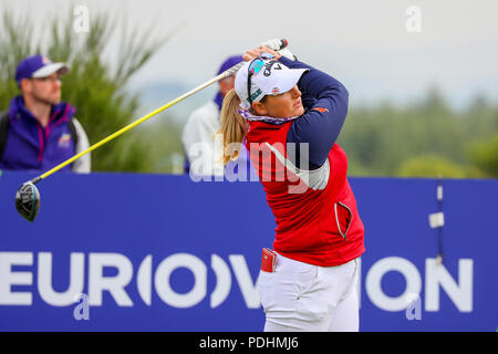 Gleneagles, Écosse, Royaume-Uni. 10 août, 2018. Le Fourball Match Play se poursuit avec l'appariement de Catriona Matthew et Holly Clyburn représentant la Grande-Bretagne jouer contre Cajsa Persson et Linda Wessberg de Suède. Clyburn pris le départ au second Crédit : Findlay/Alamy Live News Banque D'Images