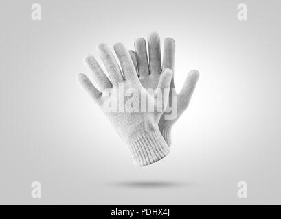 Gants d'hiver en tricot blanc immersive. Ski ou Snowboard claire mitaines maquette, isolé. Modèle de conception de vêtements chauds. Bras simple présentation d'accessoires pour la marque. Banque D'Images